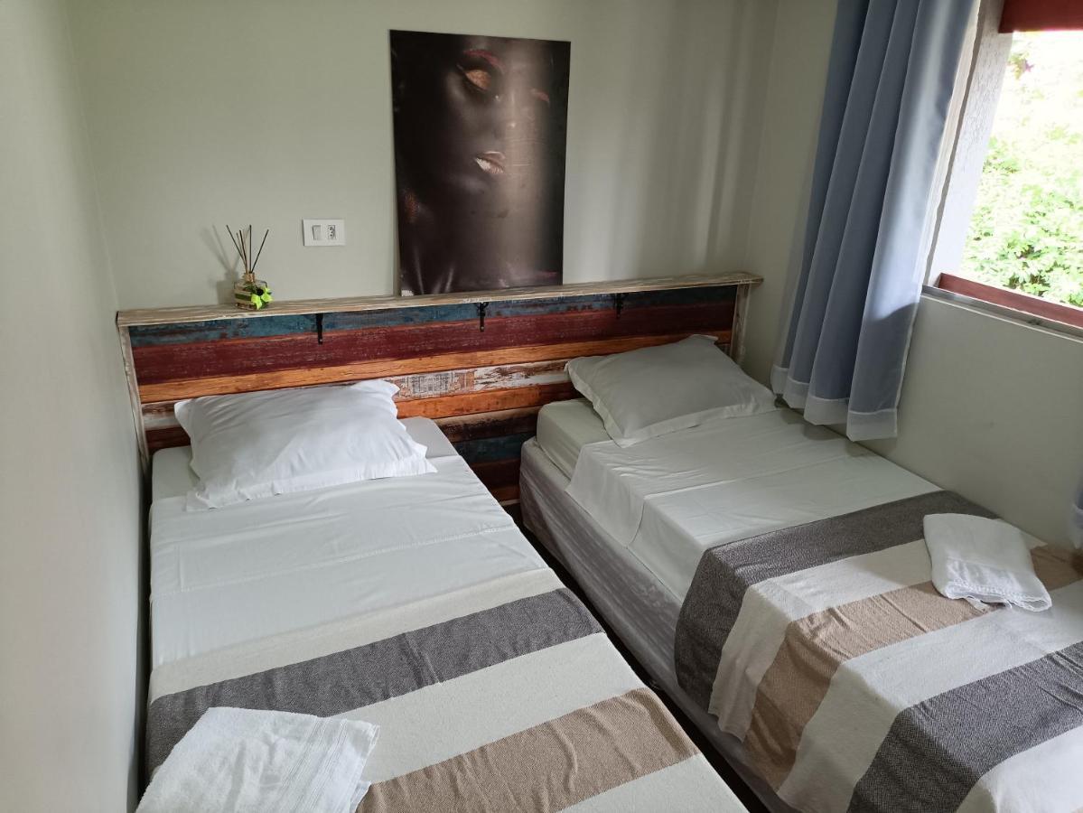 Alpha Hospedaria&Hostel Londrina Exteriör bild